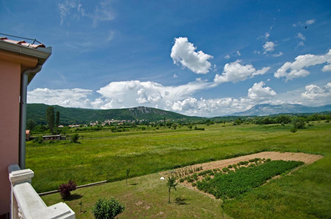 Rooms Leda Vrlika Екстер'єр фото